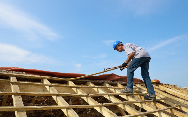 Renovation toiture suite degats des eaux – couvreur Barjols